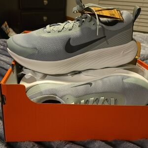 Nike Light Gray Athletic Sneakers